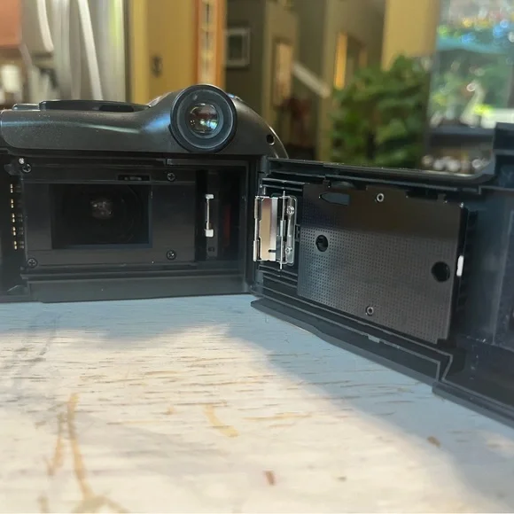 Olympus Infinity Super Zoom 300 35mm Film Camera